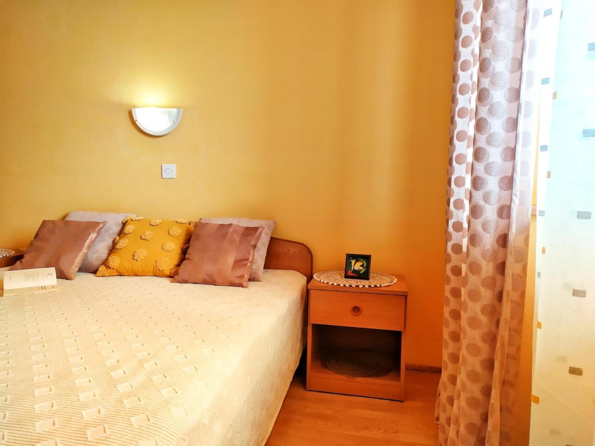 Cozy Apartments Danica Novalja With Terrace - First Floor Ngoại thất bức ảnh
