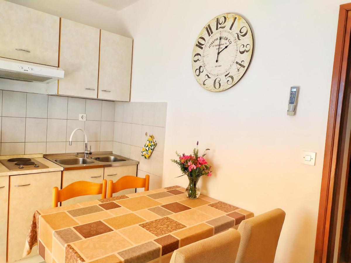 Cozy Apartments Danica Novalja With Terrace - First Floor Ngoại thất bức ảnh